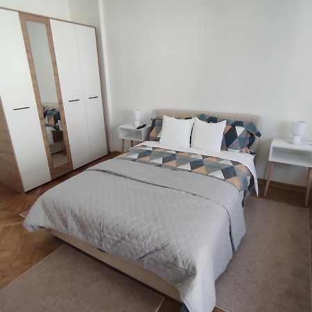 Apartman Nicolas Beograd Eksteriør billede